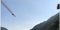 望江樓水電站過壩公路施工節(jié)點全線通車