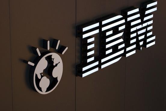 在云計算與大型機(jī)銷售的帶動下，IBM實(shí)現(xiàn)六年來的首次營收增長