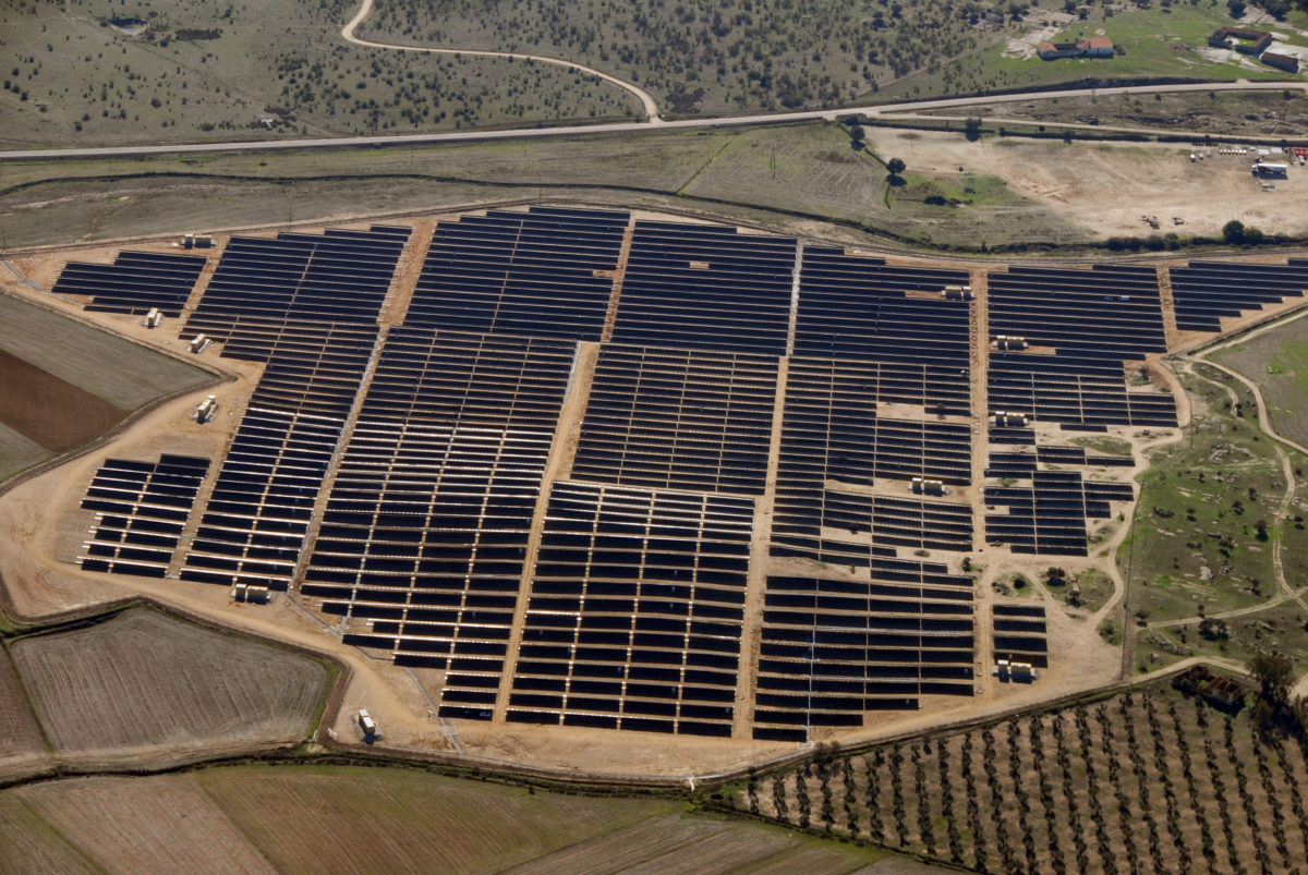 2030年底西班牙光伏裝機最高將達(dá)77GW
