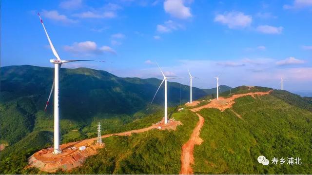 好一個(gè)龐然大物！欽州這個(gè)風(fēng)電站建成這樣啦！