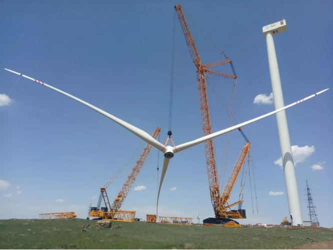 陸上風(fēng)電重器：三一重能第一臺(tái)3.4MW風(fēng)電機(jī)組順利完成吊裝！