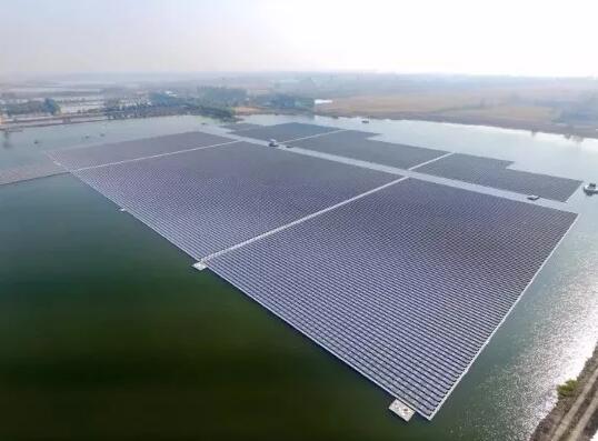 建在海上風機之間的空閑海域 世界上第一個海上風光電站指日可待！