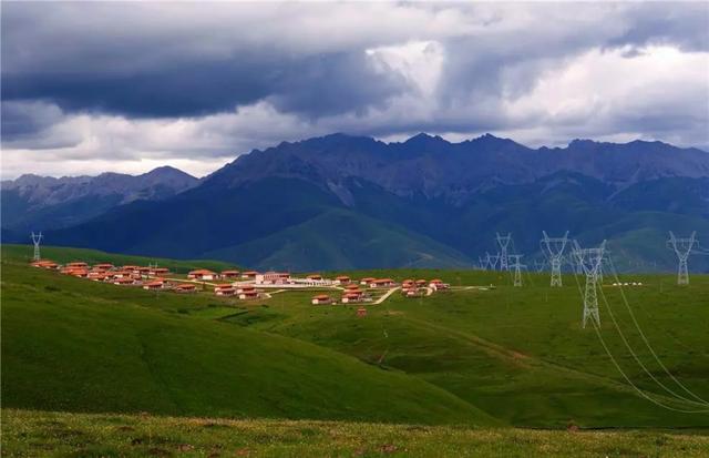極限挑戰(zhàn)！這條“電力天路”正式投入運(yùn)營