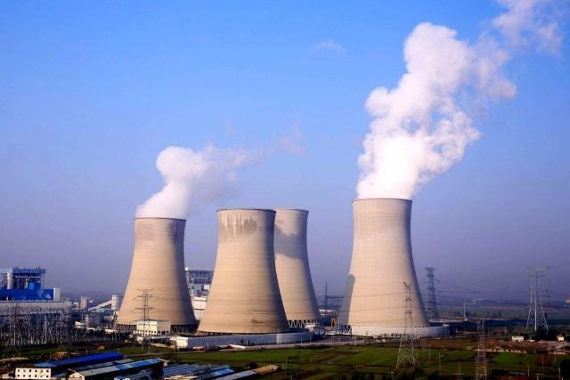我國的火電廠燃燒一噸的煤礦，能產(chǎn)生多少電量？