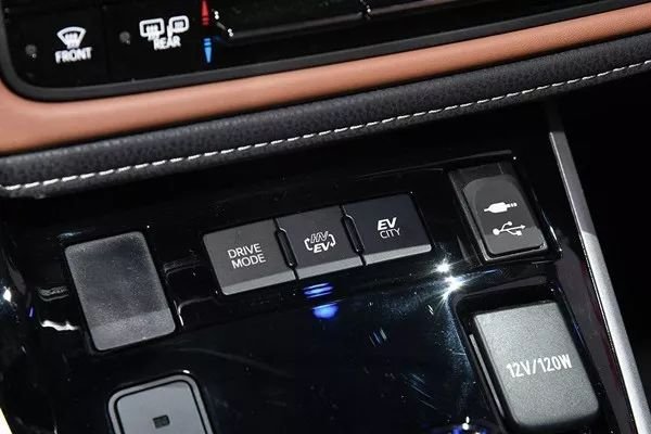 卡羅拉也能免稅送車牌？豐田要斷了國產(chǎn)電動車后路嗎？
